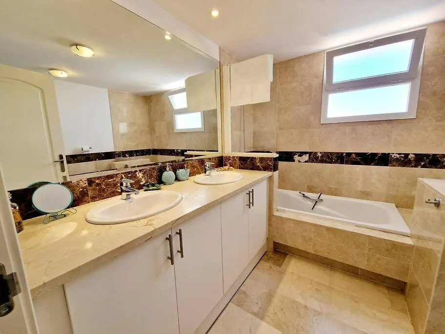 Las Palmeras Seaviews Mijas Appartamento